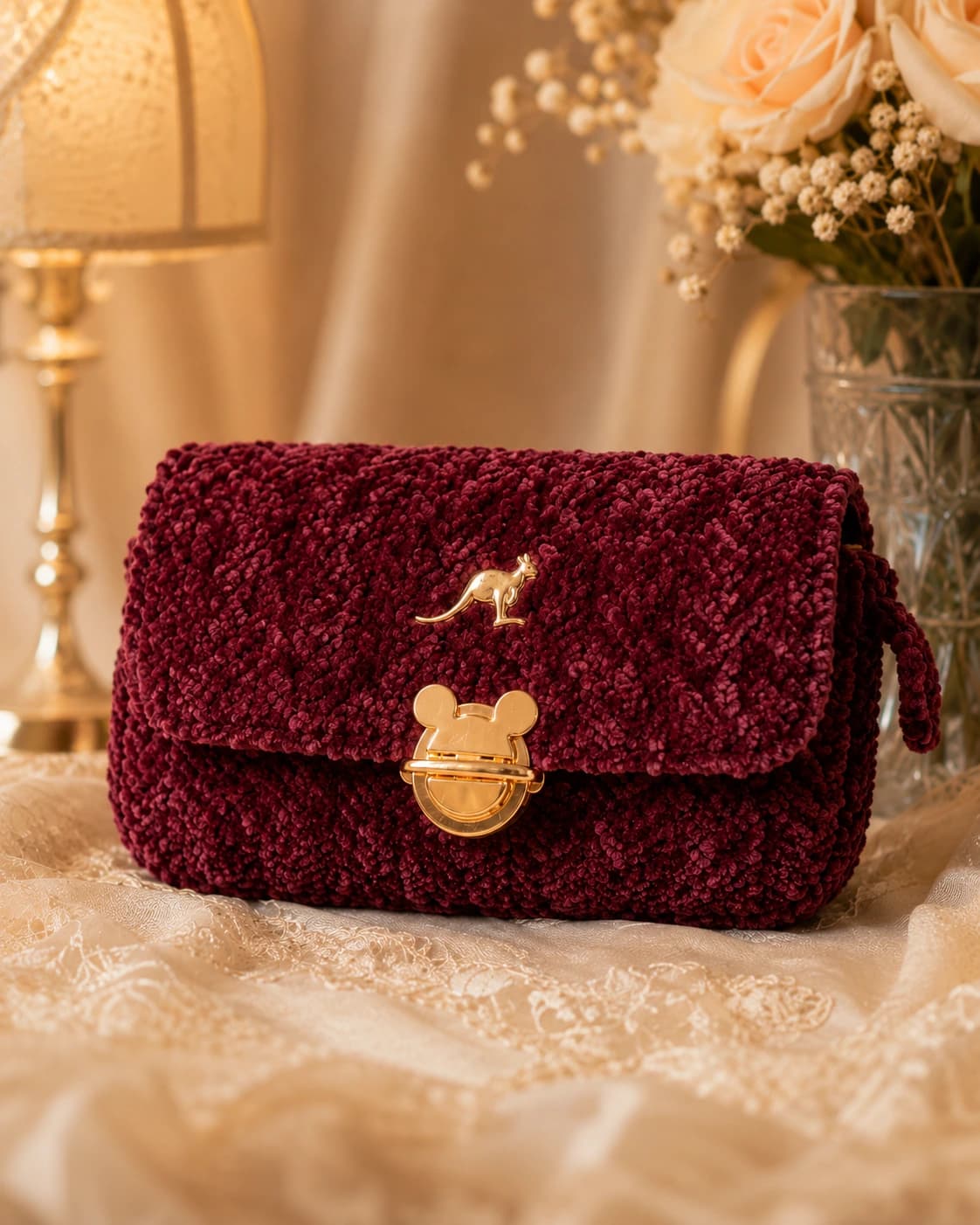 Elegant Clutch باللون نبيتي